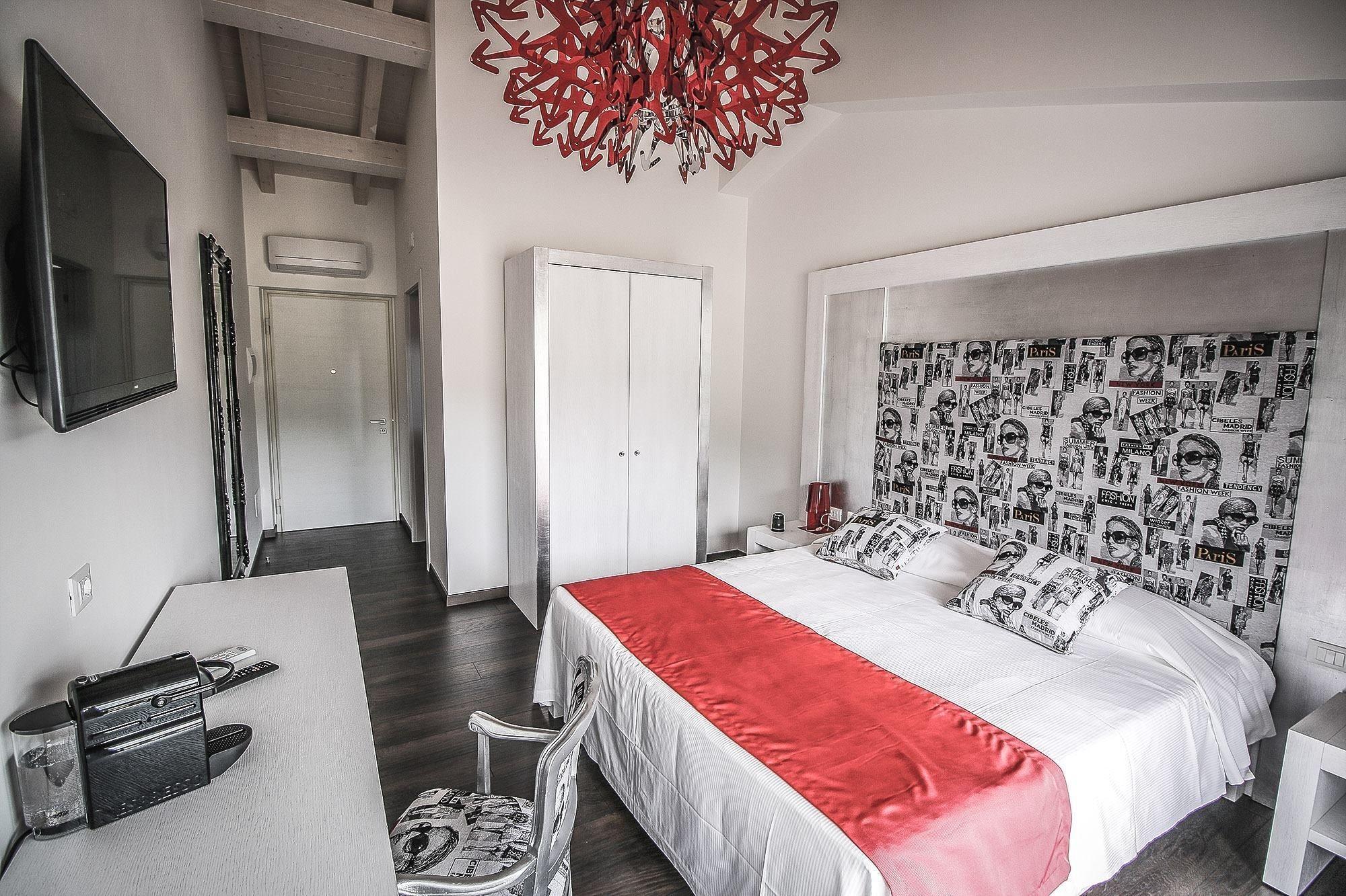 Hotel La Compagnia Del Viaggiatore LʼAquila Exteriér fotografie